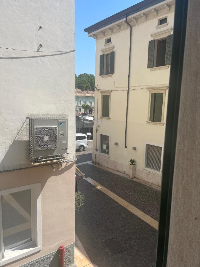 La Torretta Apartment ペスキエーラ・デル・ガルダ エクステリア 写真