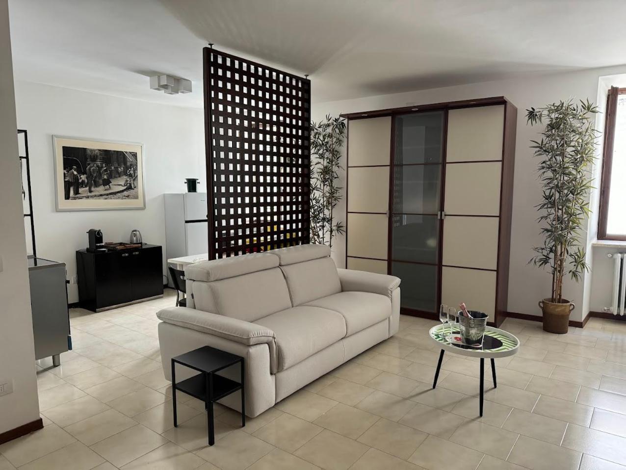 La Torretta Apartment ペスキエーラ・デル・ガルダ エクステリア 写真