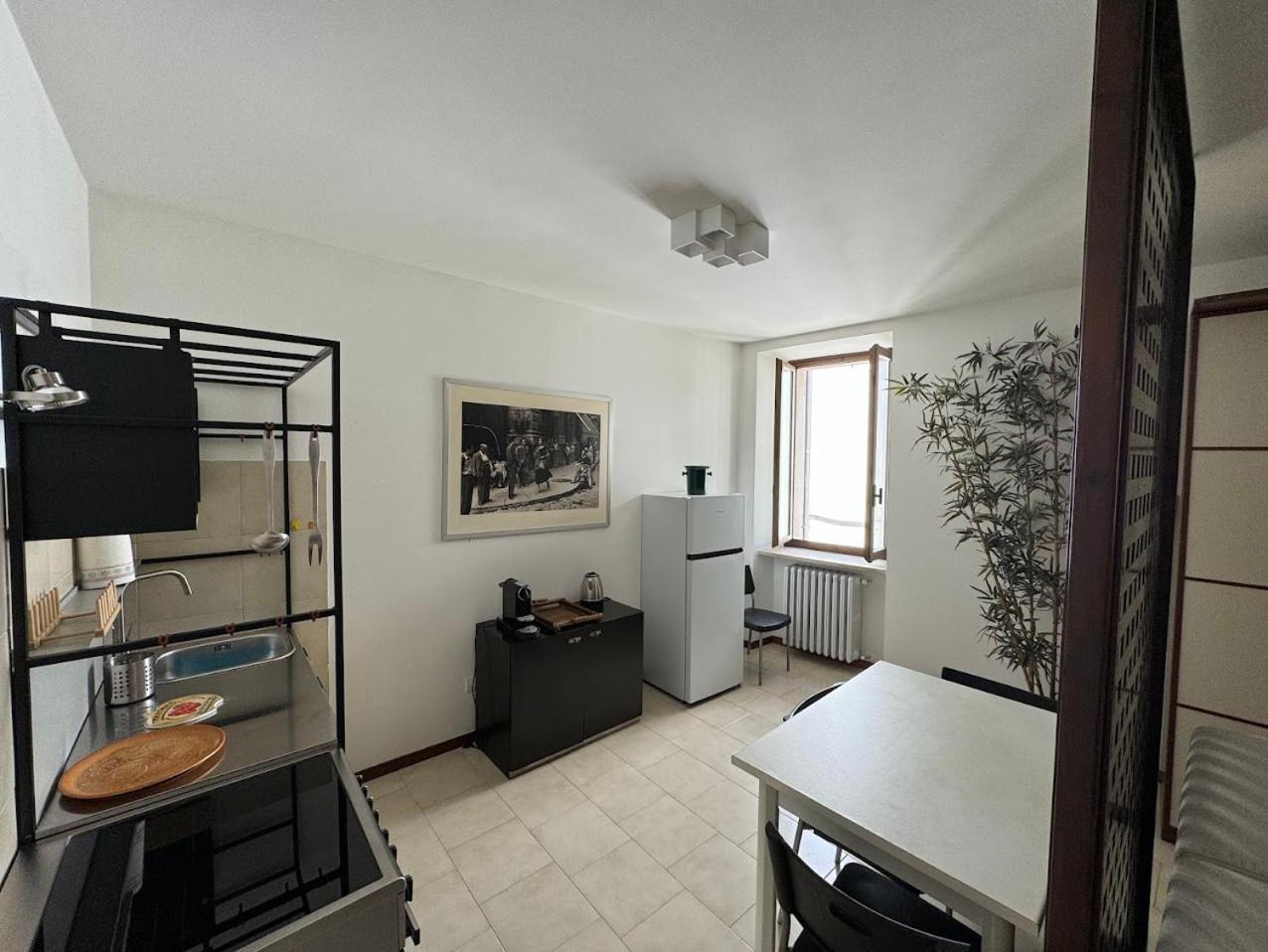 La Torretta Apartment ペスキエーラ・デル・ガルダ エクステリア 写真