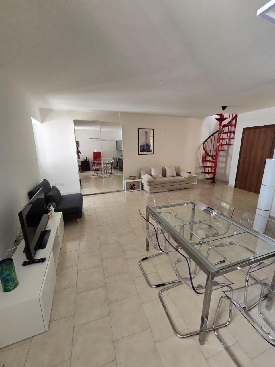 La Torretta Apartment ペスキエーラ・デル・ガルダ エクステリア 写真