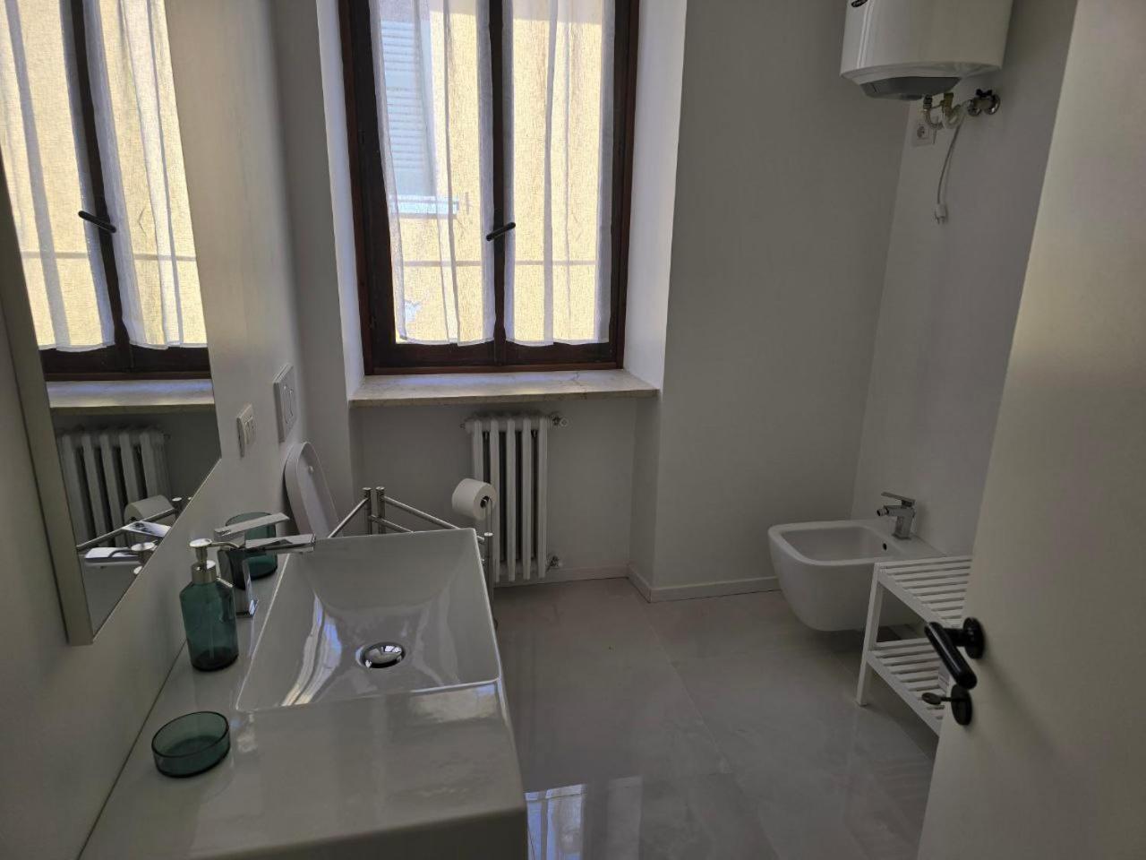 La Torretta Apartment ペスキエーラ・デル・ガルダ エクステリア 写真